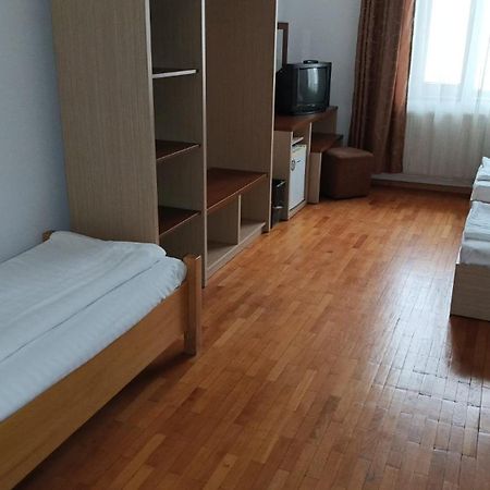 Hotel Posada Râmnicu Vâlcea Esterno foto