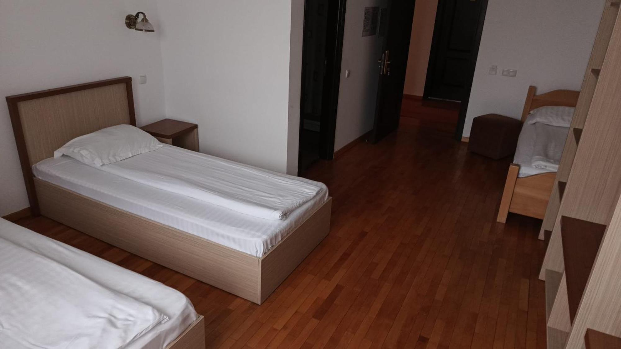 Hotel Posada Râmnicu Vâlcea Esterno foto