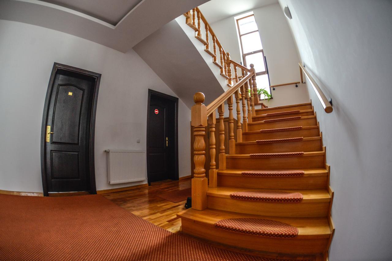 Hotel Posada Râmnicu Vâlcea Esterno foto
