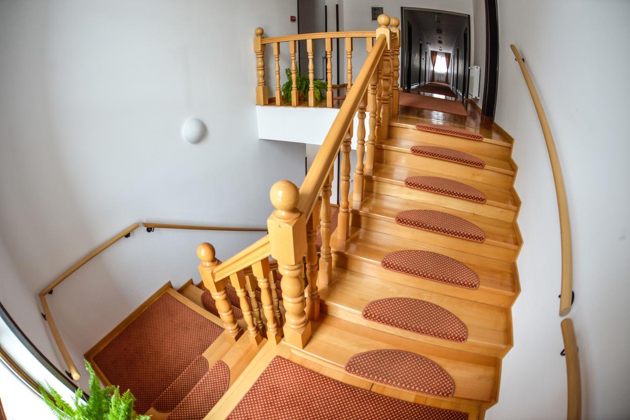 Hotel Posada Râmnicu Vâlcea Esterno foto